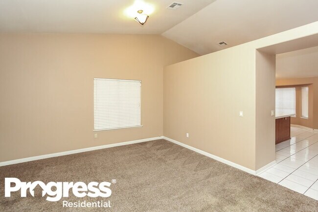 Building Photo - 5700 Silver Belle St