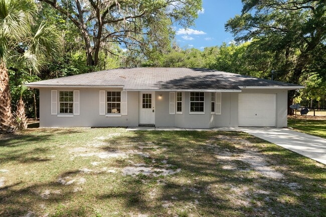Building Photo - Country Living on 1 Acre – Move-In Ready 3 Bedroom Home in Reddick!