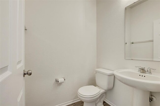 Building Photo - 449 Stone Water Ln