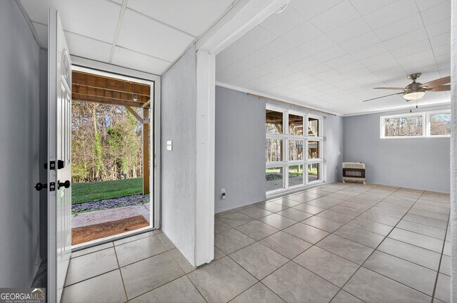 Foto del edificio - 3460 Maynard Cir