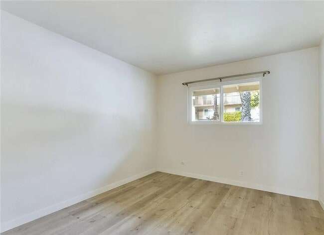 Building Photo - Beautiful 1 Bed 1 Bath Available
