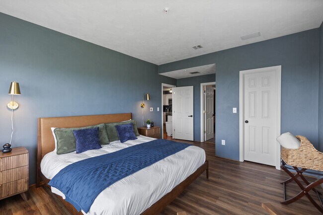 Foto del edificio - 8120 Stonegate Dr