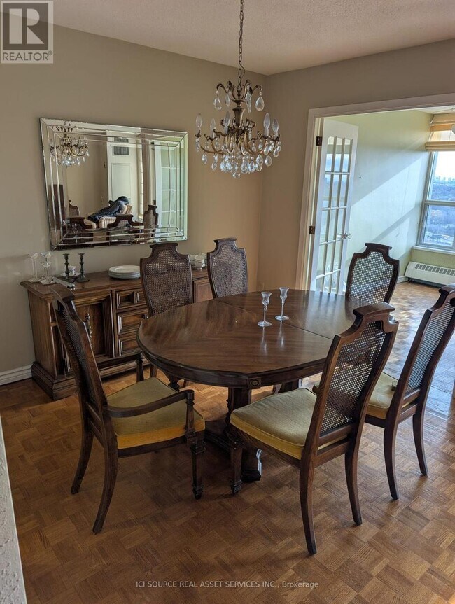 Photo du bâtiment - 85 Emmett Ave