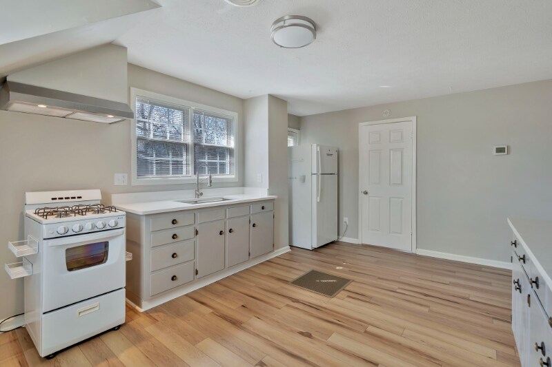 Foto principal - 600 Larkin Springs Rd