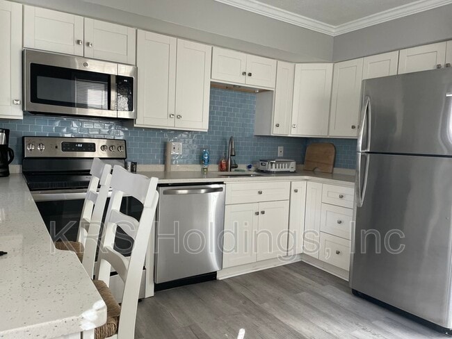 Building Photo - 500 Ford Rd