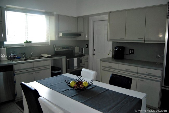 Foto del edificio - 2235 SW 23rd Ave