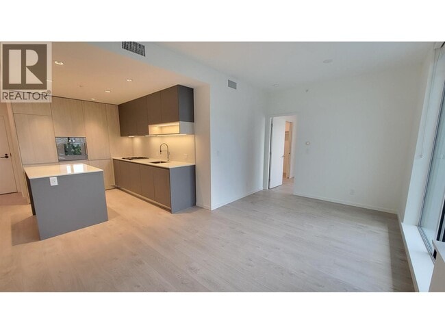 Building Photo - 6300 Minoru Blvd