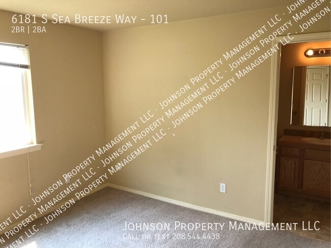 Building Photo - Beautiful South Boise apartments close to ...