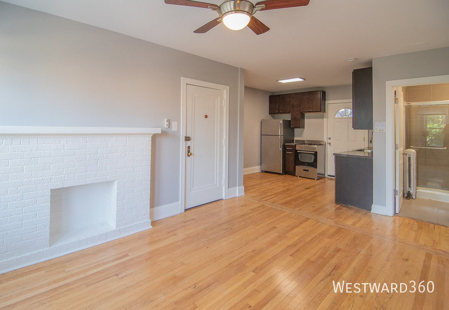 Foto principal - 2422 W Fargo Ave