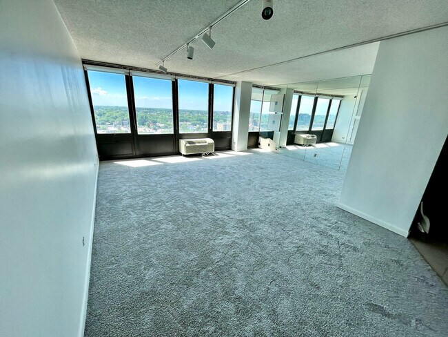 Foto del edificio - 5320 N Sheridan Rd
