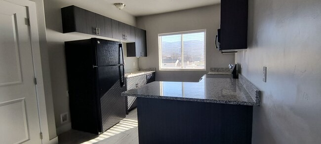 Foto del edificio - 576 W 1045 N