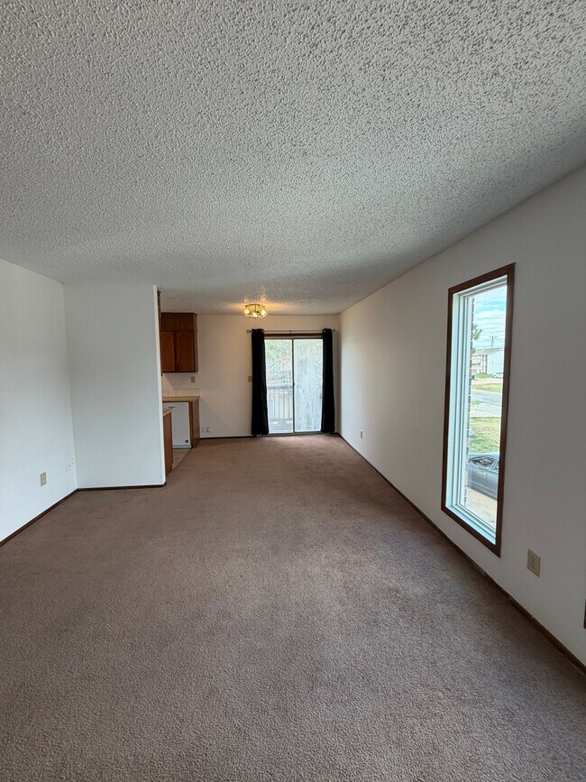 Foto del edificio - 213 N Acadia Ave