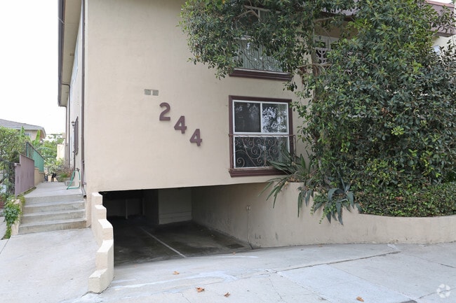 Building Photo - 244 S Rexford Dr