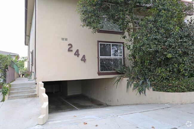 Foto del edificio - 244 S Rexford Dr