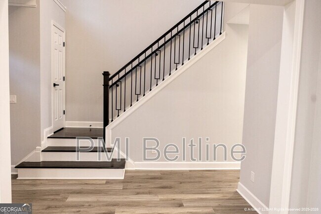 Building Photo - 4644 Creekside Cove