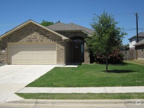 Building Photo - 1305 Rainbow Parke Dr