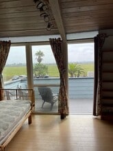Building Photo - 1356 Seacoast Dr