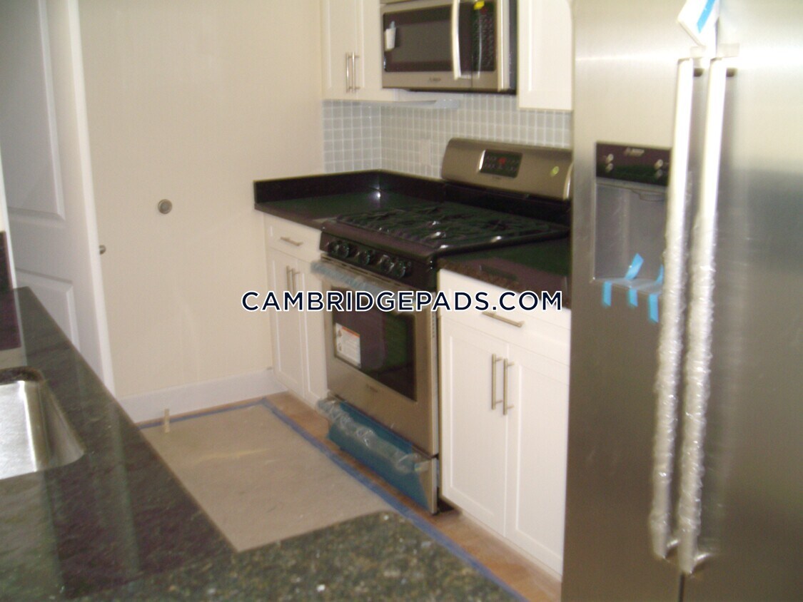 Foto principal - 7 Cameron Ave