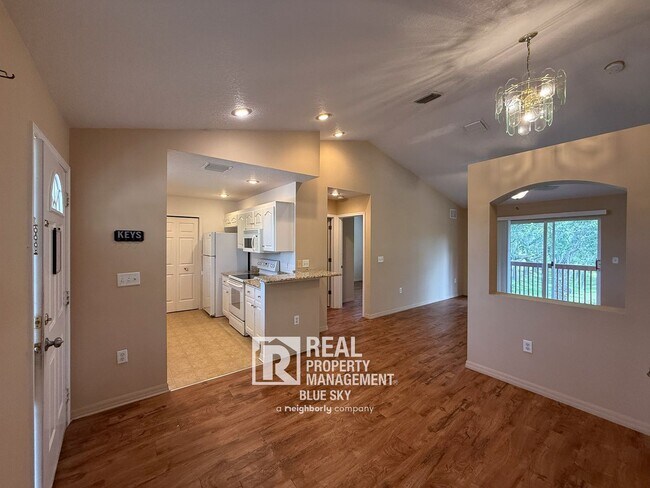Building Photo - 9016 Shallowford Ln