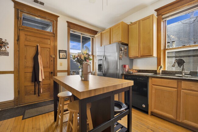 Foto del edificio - 3131 N Clifton Ave