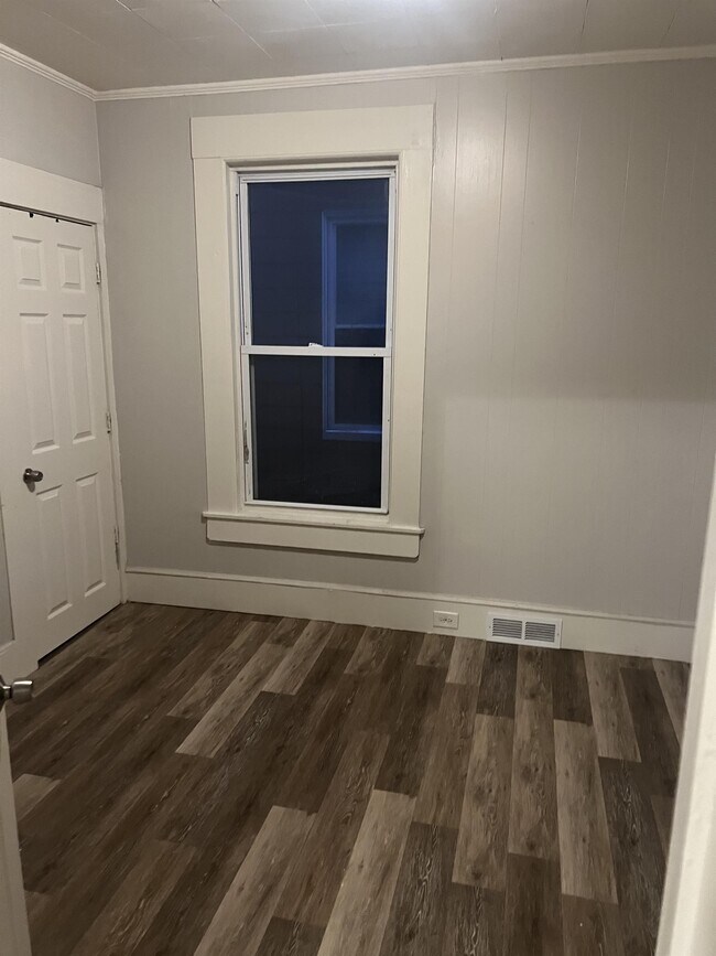 271 Auburn St Unit 2711, Manchester, NH 03103 Room for Rent in Manchester, NH