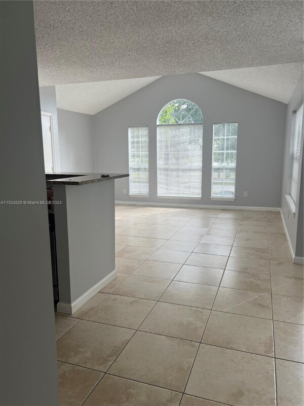 Building Photo - 1165 Crystal Way