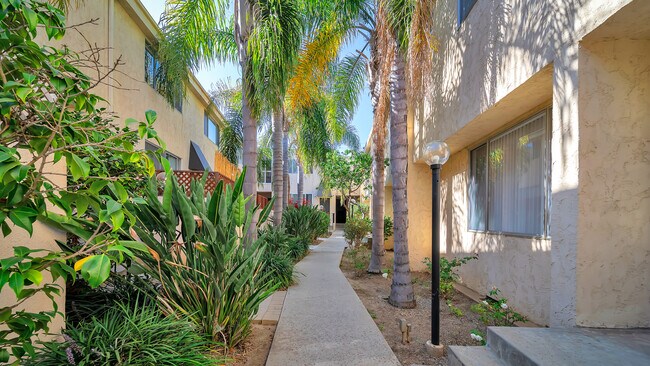 Building Photo - 129 Marguerita Ave