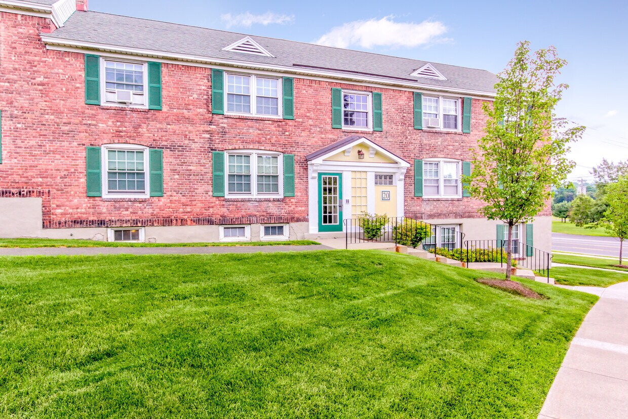 Schuyler Place Apartments Apartments in Menands, NY