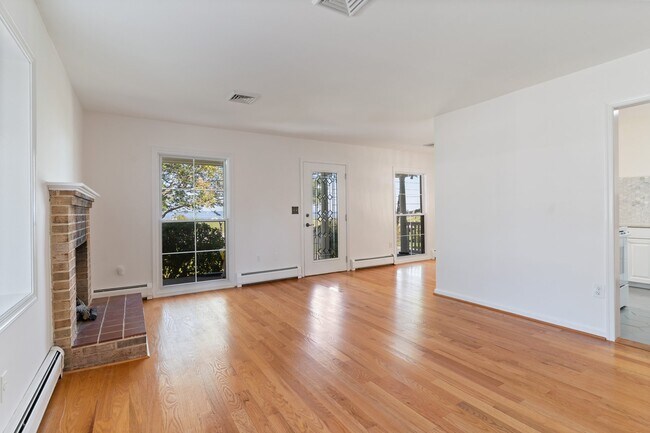 Foto del edificio - 627 Walnut Ave