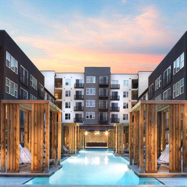 Foto del edificio - 411 Broadway Ave