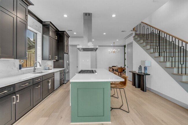 Foto del edificio - 1724 Ridgewood St