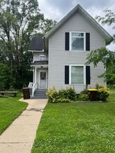 Building Photo - 1427 20th Ave