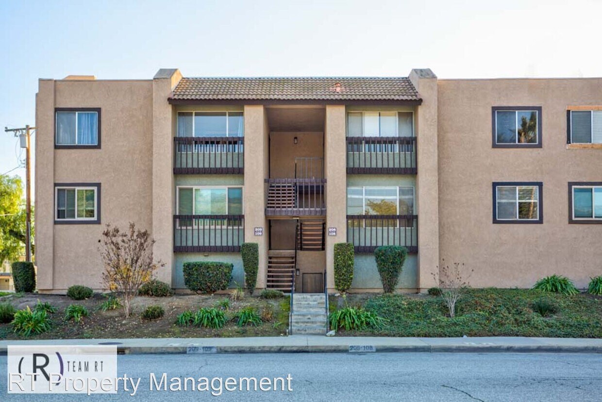 Primary Photo - 2 br, 2 bath House - 830 N Dalton Ave #108