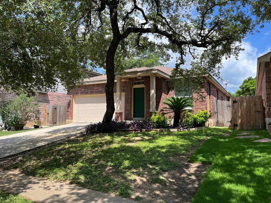 8731 Tioga Pass, Helotes, TX 78023 House Rental in Helotes, TX