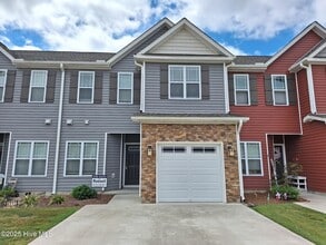 Building Photo - 1807 Fox Den Way