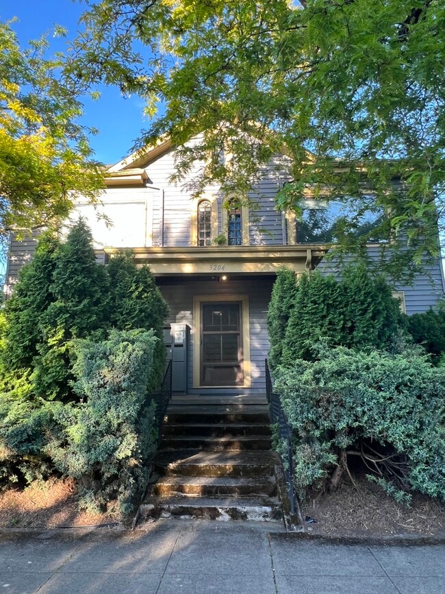 Front View from street - 3204 SE 26th Ave