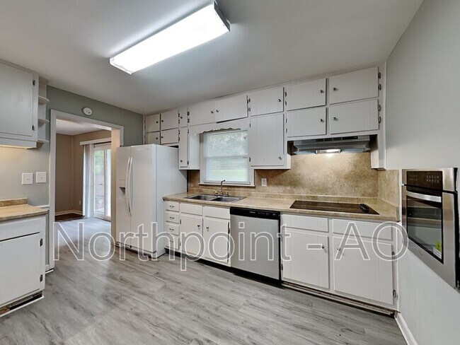 Foto del edificio - 838 Cone Rd