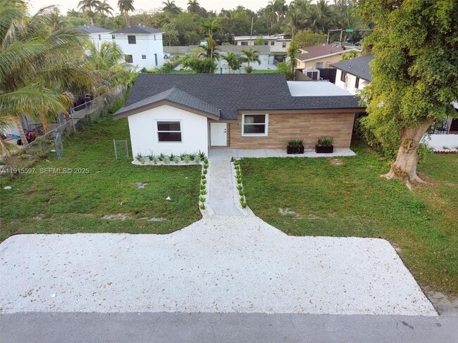 Photo - 216 NE 160th St House