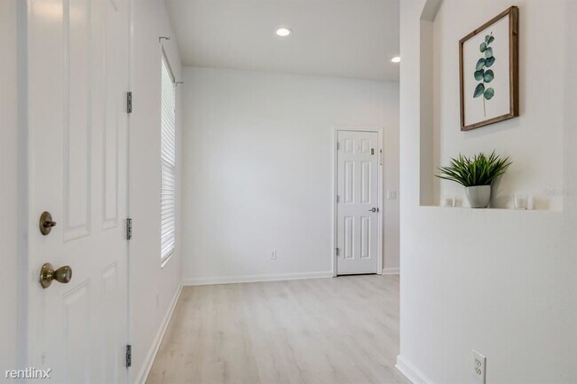 Building Photo - 3 br, 2 bath House - 5106 98th Ave E