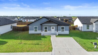 Building Photo - 1809 Unity Dr