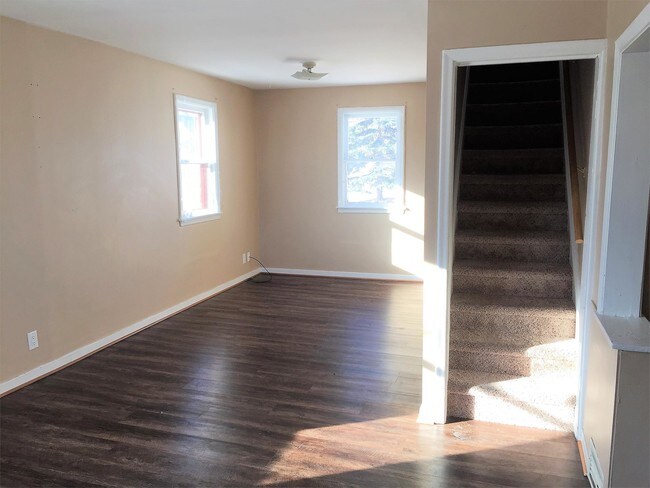 Foto del edificio - 801 3rd Ave NE