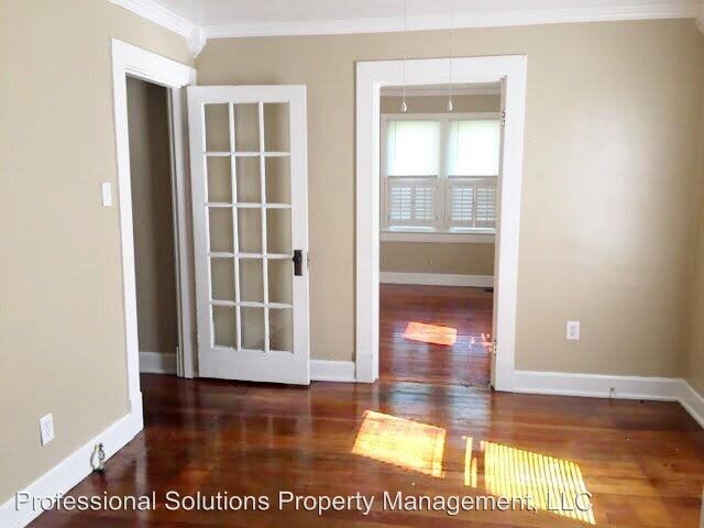 Foto del edificio - 2 br, 1 bath House - 610 College St.