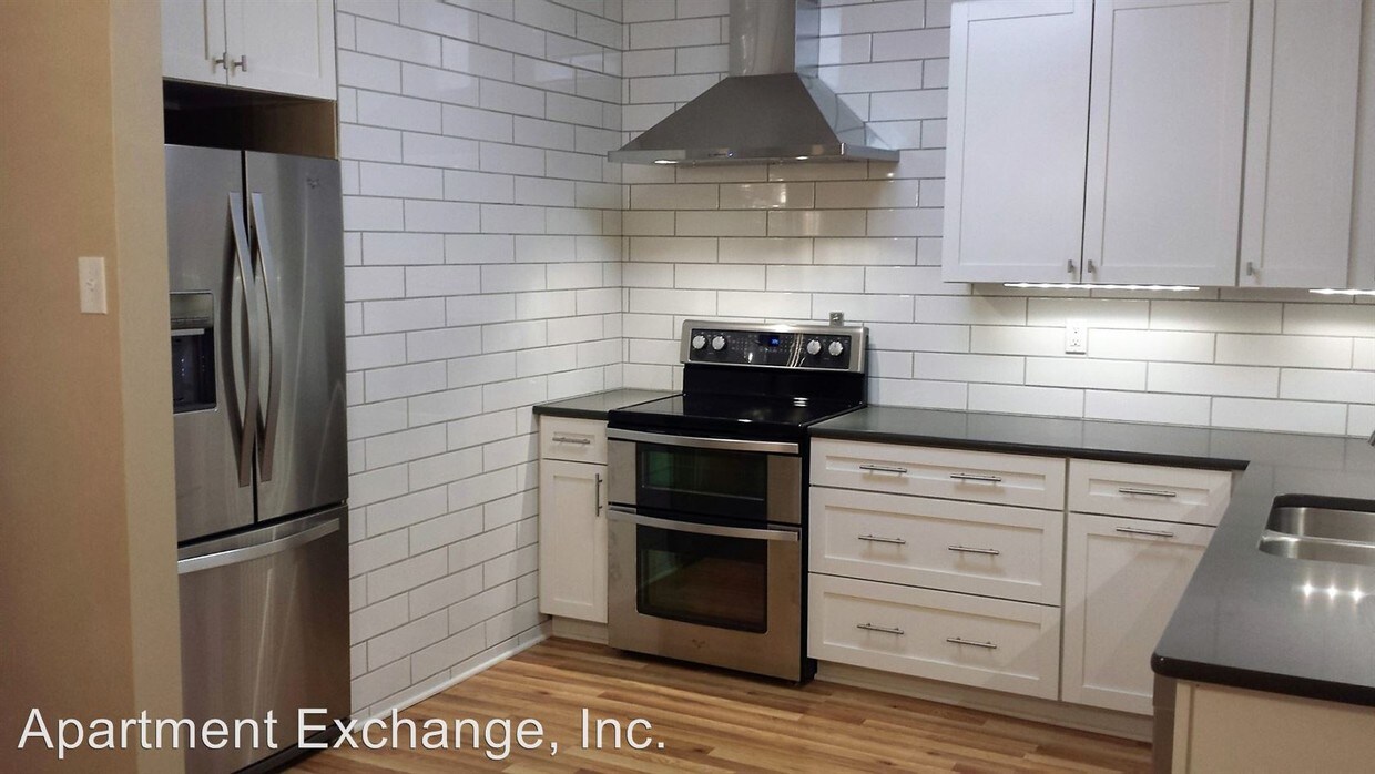 Foto principal - 8166 Whitburn Dr