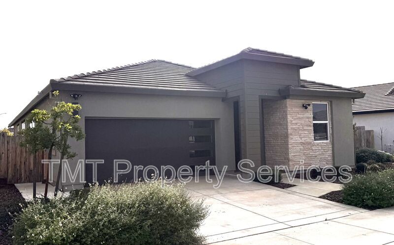 Foto principal - 12256 Alamosa Dr