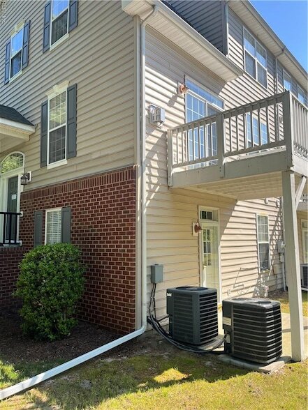 Building Photo - 4400 Harlesden Dr