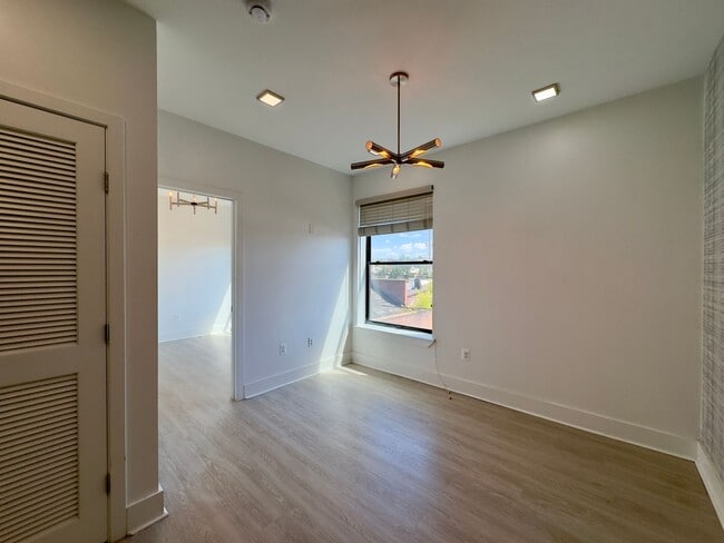 Interior Photo - The Brixton