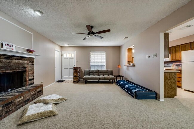 Building Photo - 1009 Vera Ct