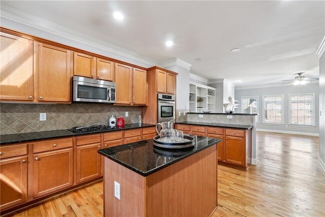 Foto del edificio - 10090 Jones Bridge Rd