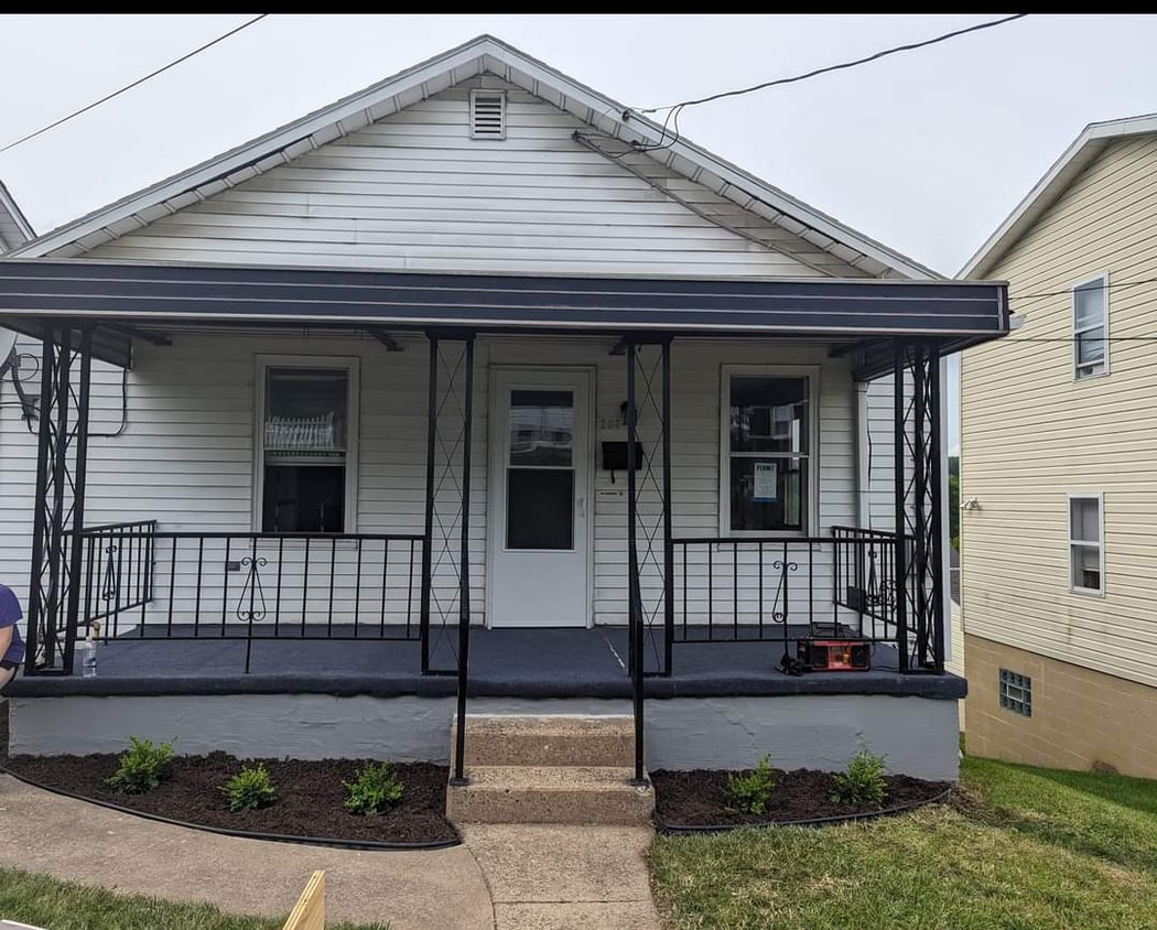 Primary Photo - 206 Otis St