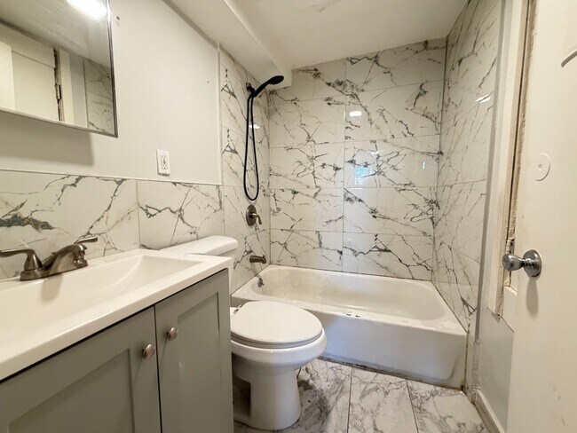 656 Ocean Ave 1F - 660 Ocean Ave
